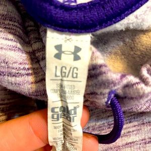 Under Armor Sweatshirt